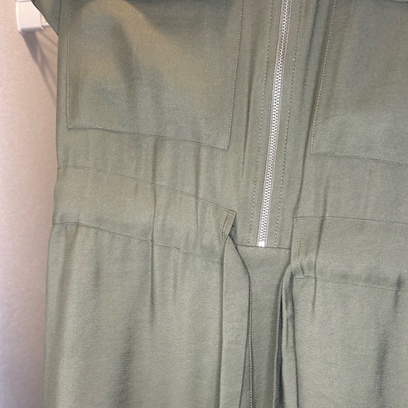 Dark Green Dress - Picture 9 of 9